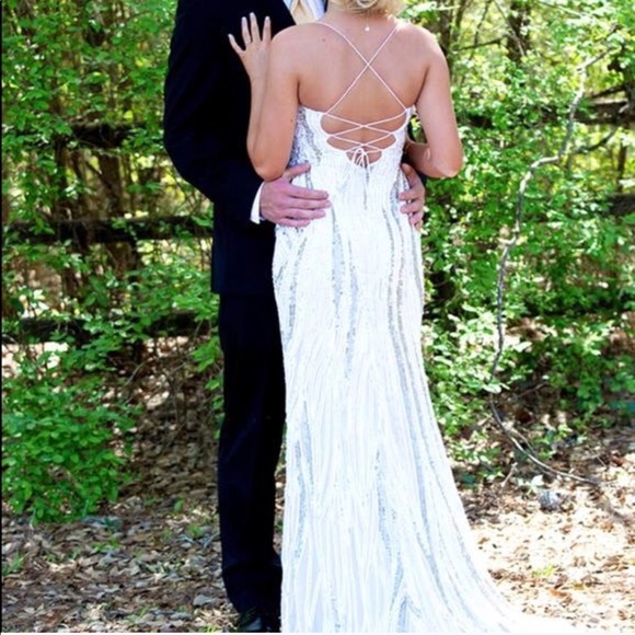 SOLD2018 spring Sherri Hill style #51743 in ivory - Picture 3 of 8